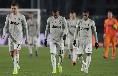 Cristiano Ronaldo and Juventus players disappointed with the 3-0 loss in Bergamo, against Atalanta