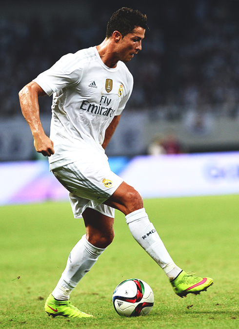 Cristiano Ronaldo doing stepovers in Real Madrid, in 2015-16