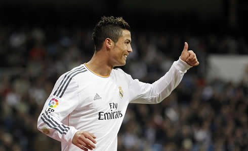 Cristiano Ronaldo showing his thumbs up, in Real Madrid 7-3 Sevilla