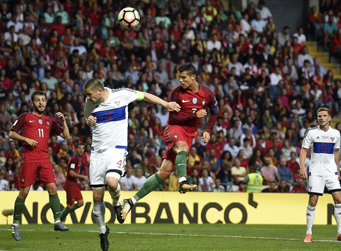 Cristiano Ronaldo tries scoring from a header in Portugal vs Faroe Islands in a 2018 FIFA World Cup qualifiers