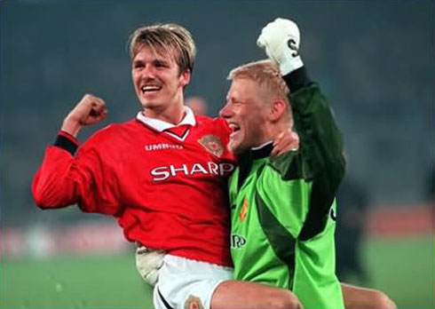 Peter Schmeichel and David Beckham in Manchester United