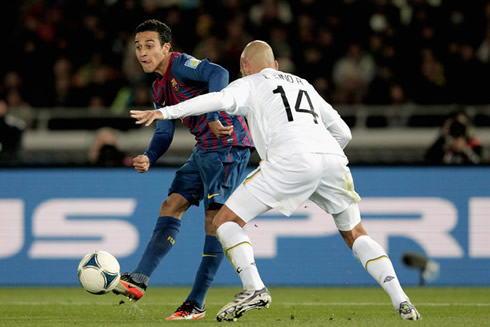 Thiago Alcântara playing in Barcelona vs Santos, in the FIFA Club World Cup 2011-2012