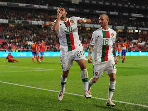 Carlos Martins dedicating a goal scored against against Spain, to his son, Gustavo Martins