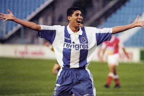 Mário Jardel opens his arms to celebrate a goal for F.C. Porto, in 1996-1997-1998-1999-2000