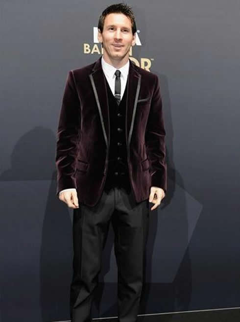 Lionel Messi fashion purple suit at FIFA Balon d'Or 2011-2012 gala/ceremony