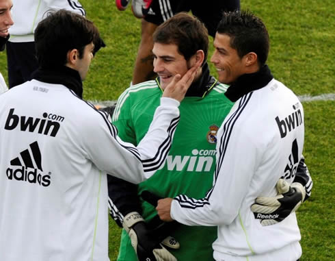 Kaká, Iker Casillas and Cristiano Ronaldo greet and hug each other in a Real Madrid training 2011-2012