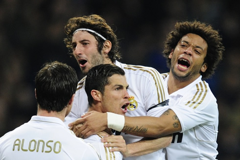Cristiano Ronaldo, Xabi Alonso, Granero และ Marcelo ฉลองเป้าหมายเรอัลมาดริดในปี 2012