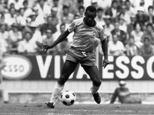 Pelé strong physique when playing for Brazil