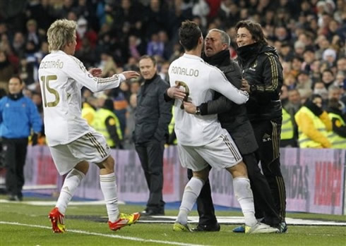 Cristiano Ronaldo celebrates hat-trick with José Mourinho, in the Santiago Bernabéu, in 2012