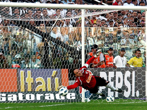 Rogério Ceni defending a penalty kick in Brazil