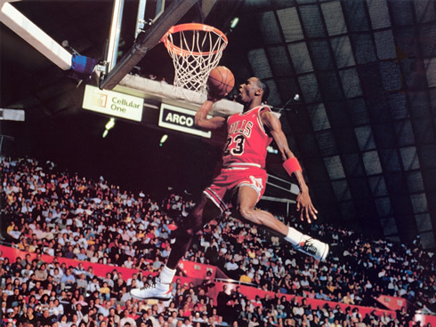 Michael Jordan slam dunk wallpaper, in a Chicago Bulls basketball performance in the NBA