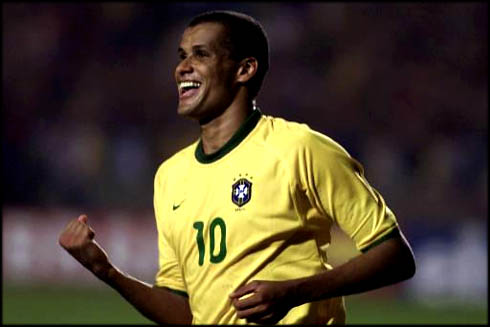 Rivaldo paying for Brazil, wearing the number 10 yellow jersey