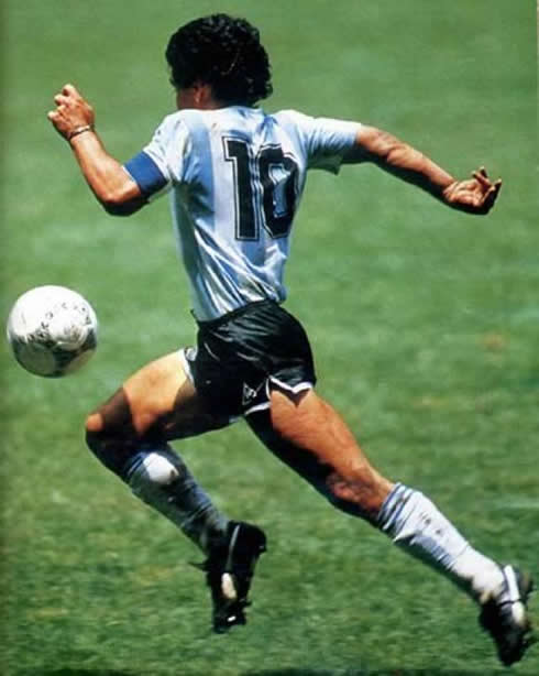 Diego Armando Maradona, Argentina number 10 legend