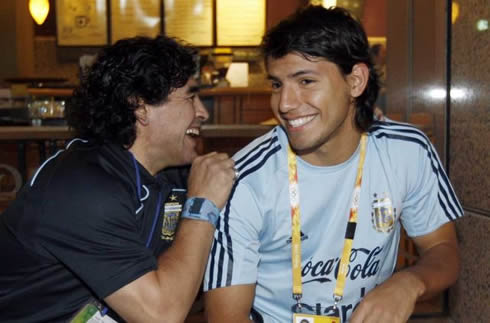 Diego Maradona talking with Sergio Aguero (El Kun)