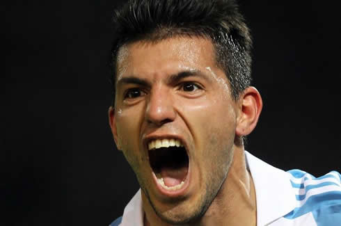 Sergio Kun Aguero, screaming with his mouth well open, in a game for the Argentinian National Team