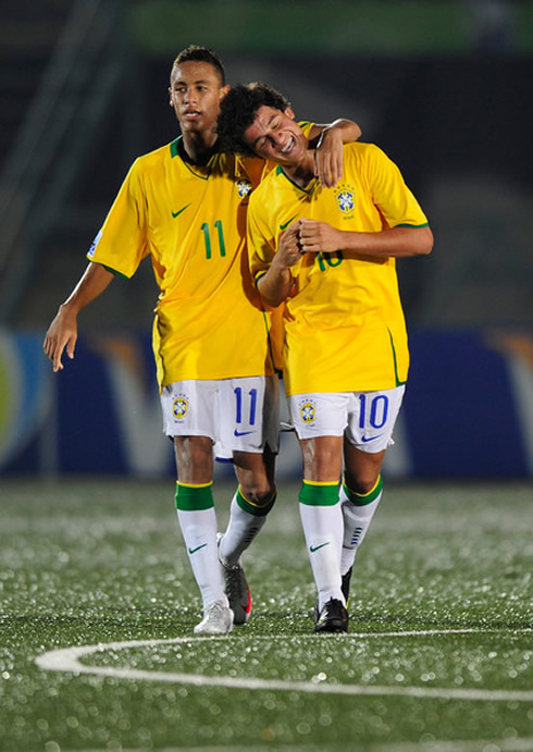 Philippe Coutinho and Neymar, in the Brazilian Under-17 National Team
