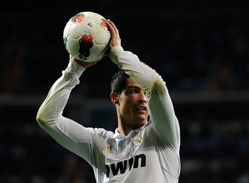 Cristiano Ronaldo making a free-throw for Real Madrid, in La Liga 2012