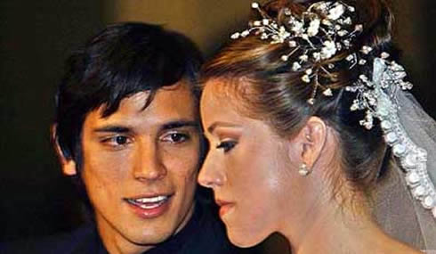 Roque Santa Cruz with his beautiful wife/girlfriend, at their wedding