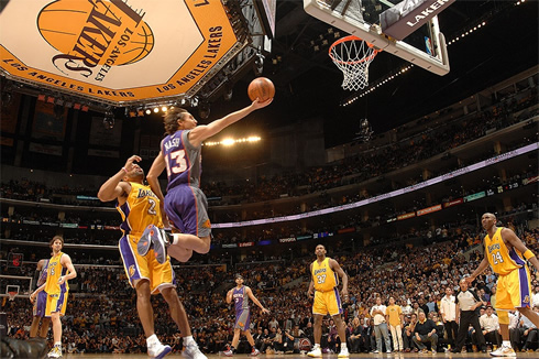 Steve Nash very close to be making a dunk, at a Staples Center NBA game, between the Phoenix Suns and the L.A. Lakers