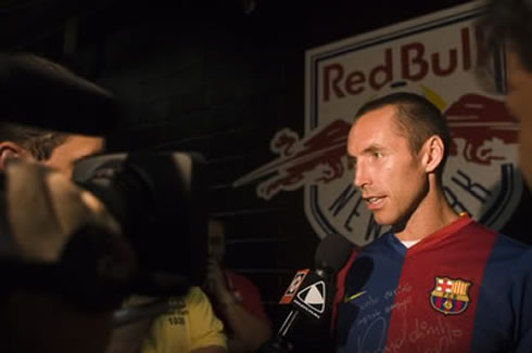 Steve Nash wearing a Barcelona jersey