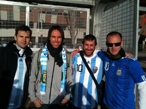 Steve Nash with football/soccer fans, at an Argentina game