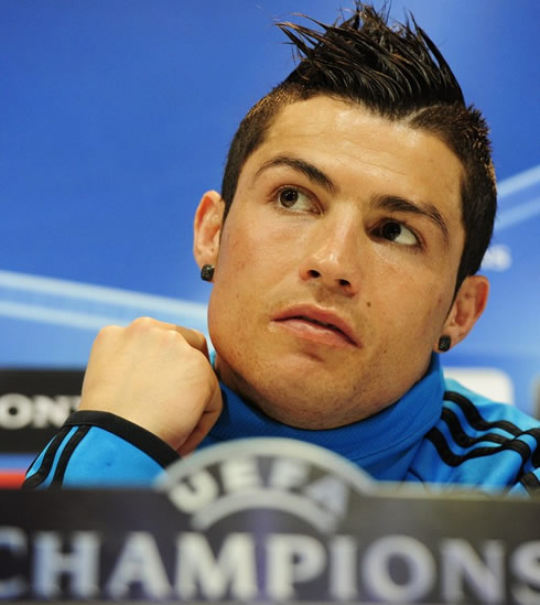 Cristiano Ronaldo wearing black diamond earings in 2012