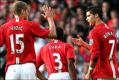 Cristiano Ronaldo congratulated by Nemanja Vidic, in Manchester United 2008-2009