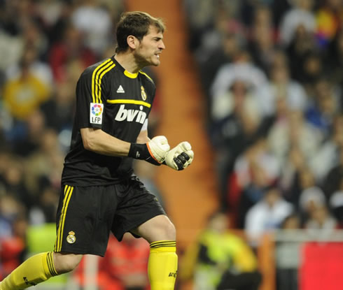 Iker Casillas celebrating a Real Madrid goal in 2012