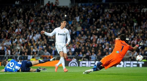 Cristiano Ronaldo scoring a goal for Real Madrid with the new Nike Mercurial Vapor VIII
