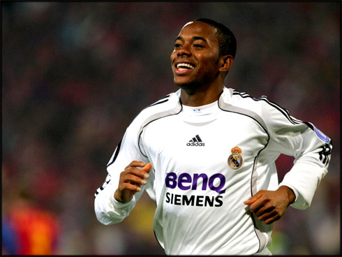 Robinho playing for Real Madrid, between 2005 and 2008