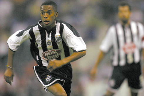 Robinho very young, playing for Santos withs 17-years old