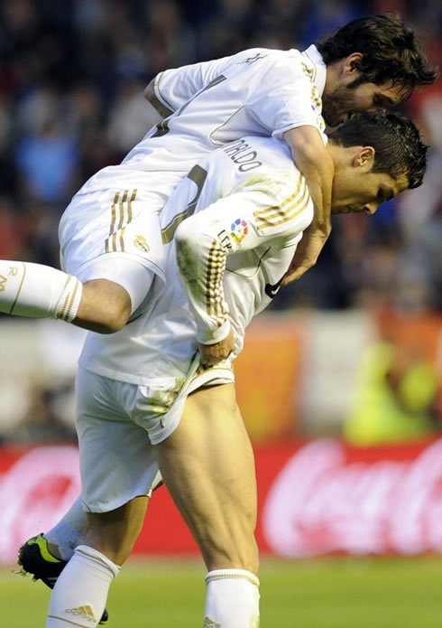 Cristiano Ronaldo showing his right leg muscles after scoring a goal in Osasuna vs Real Madrid in 2012
