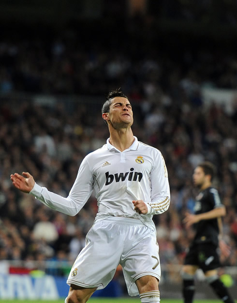Cristiano Ronaldo hand and face expressions/gestures of unhappiness, in Real Madrid in 2012