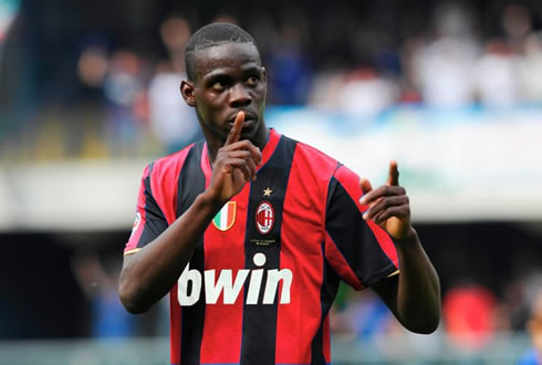 Mario Balotelli with an AC Milan jersey, in 2012