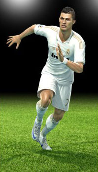 Cristiano Ronaldo moving around in KONAMI PES 2013 gameplay screenshot