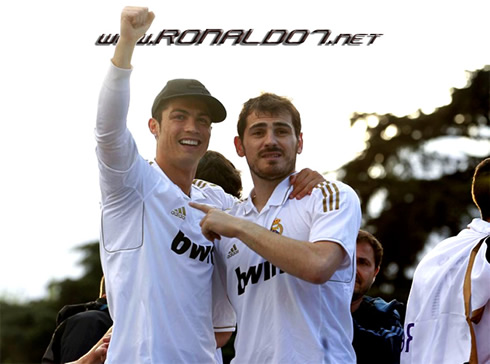 Cristiano Ronaldo and Iker Casillas in the Cibeles in 2012