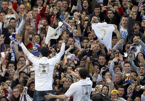 Cristiano Ronaldo as a rock star, in the Cibeles, in front of thousands of Real Madrid fans in 2012