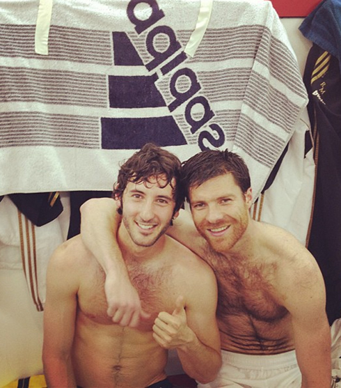 Esteban Granero and Xabi Alonso shirtless and naked, in Real Madrid locker room in 2012