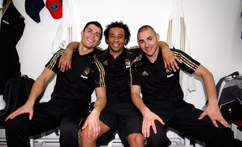 Cristiano Ronaldo, Marcelo and Benzema, goofing around in Real Madrid league celebrations