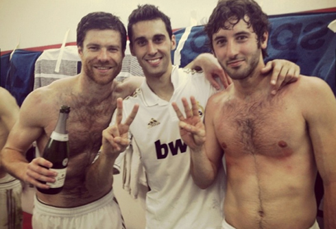 Xabi Alongo, Arbeloa and Granero, posing for the photo in 2012