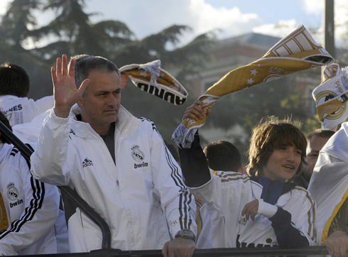 José Mourinho and his son, José Mário Jr., in Real Madrid celebrations in the Cibeles, in 2012