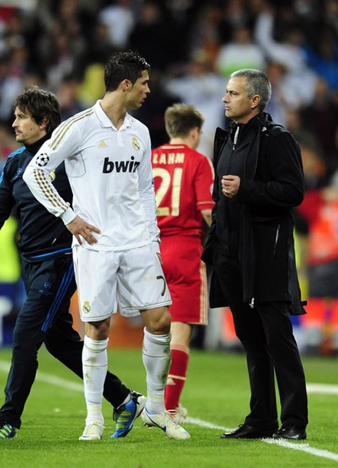 José Mourinho discussing with Cristiano Ronaldo, during a Real Madrid match in 2012