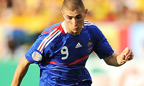 Karim Benzema in the French National Team, with the number 9 jersey