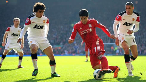 Luis Suárez scoring a great goal in Liverpool vs Manchester United, by dribbling several United defenders in short spaces, in the 2011-2012 season