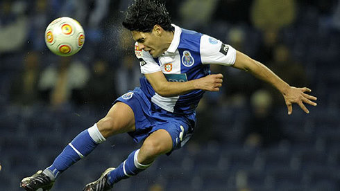 Radamel Falcao terrific header in the air, during a game for FC Porto