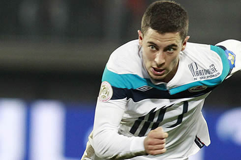 Eden Hazard sprinting and running during a game for Lille OSC, in 2012