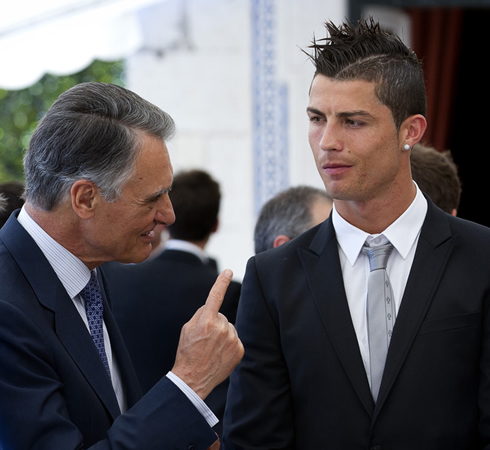 Cristiano Ronaldo talking with Aníbal Cavaco Silva, the Portuguese President in 2012