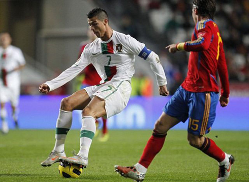 Cristiano Ronaldo playing in Portugal vs Spain, in a friendly game in 2012