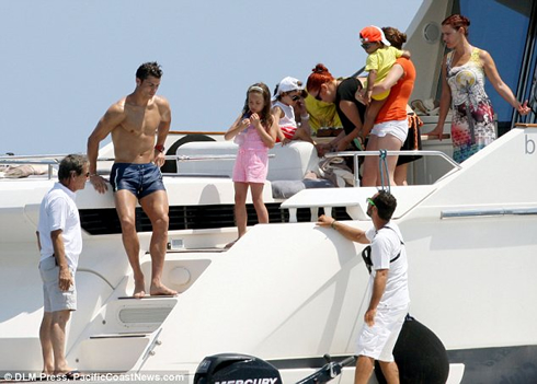 Cristiano Ronaldo on vacations in St Tropez, in a yacht, during the 2012 Summer