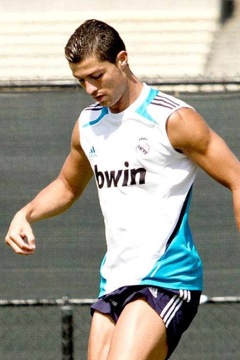 Cristiano Ronaldo showing he is in great shape, in the United States in 2012